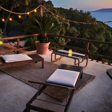 Giglio View Retreat *