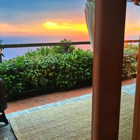 Giglio View Retreat *